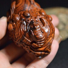 老挝木雕金蟾摆件实木三足金蟾手把件红工艺品随身文玩