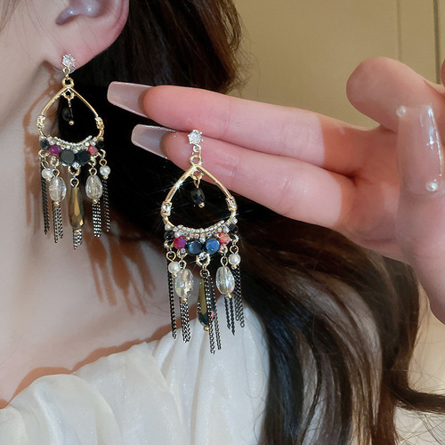 Silver Needle Diamond Mesh Butterfly Earrings Medieval Fashion Personalized Design Earrings Long Tassel Style Earrings Stud Earrings