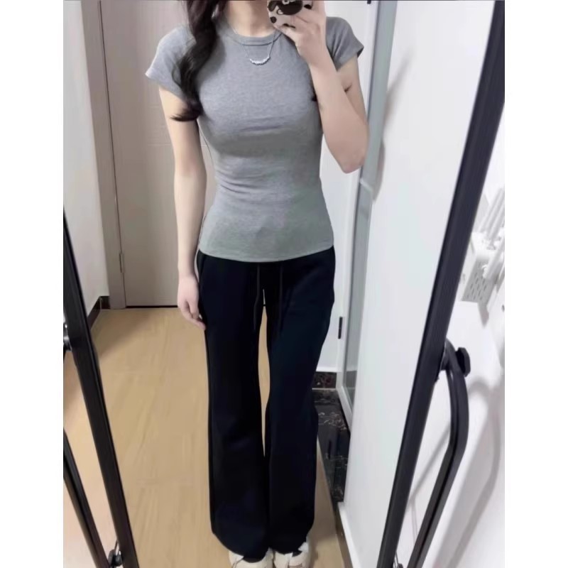 秋冬の女性用白タイトインナーレイヤリングシャツ、高級右肩スリムヨガトップス、ホットガールT|undefined