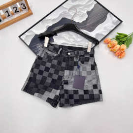 现货2025夏季时髦马赛克黑灰棋盘格子牛仔短裤女休闲百搭直筒热裤