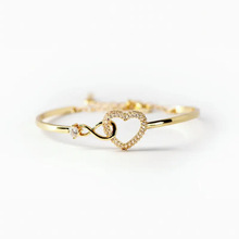 跨境爆款镶钻锆石镂空爱心手链开口女心形个性轻奢高级感设计手饰