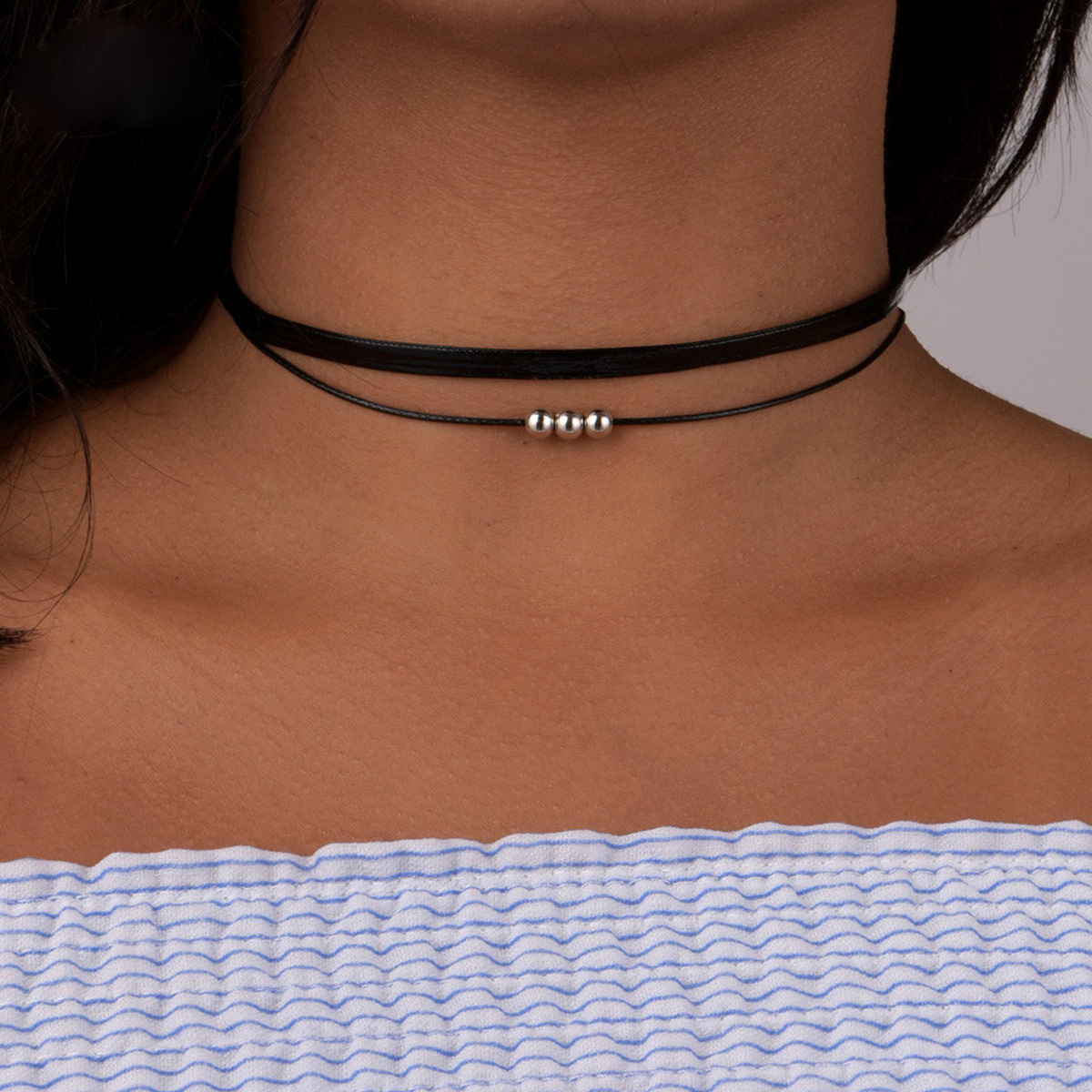 Minimalist Silver Plated Double Layer Leather Wax Choker Necklace_voghion.com