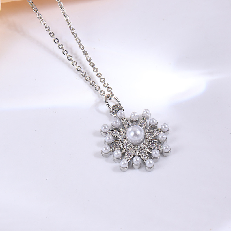 新鮮で甘くてかわいい模造パールラブスノーフレークネックレスペンダント銅メッキ18K色保持女性のパーソナライズされたトレンディなペンダント|undefined