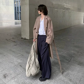 女式针织衫;连衣裙;女式羊毛衫