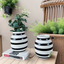 陶瓷工艺品;装饰花瓶;壁挂、壁饰