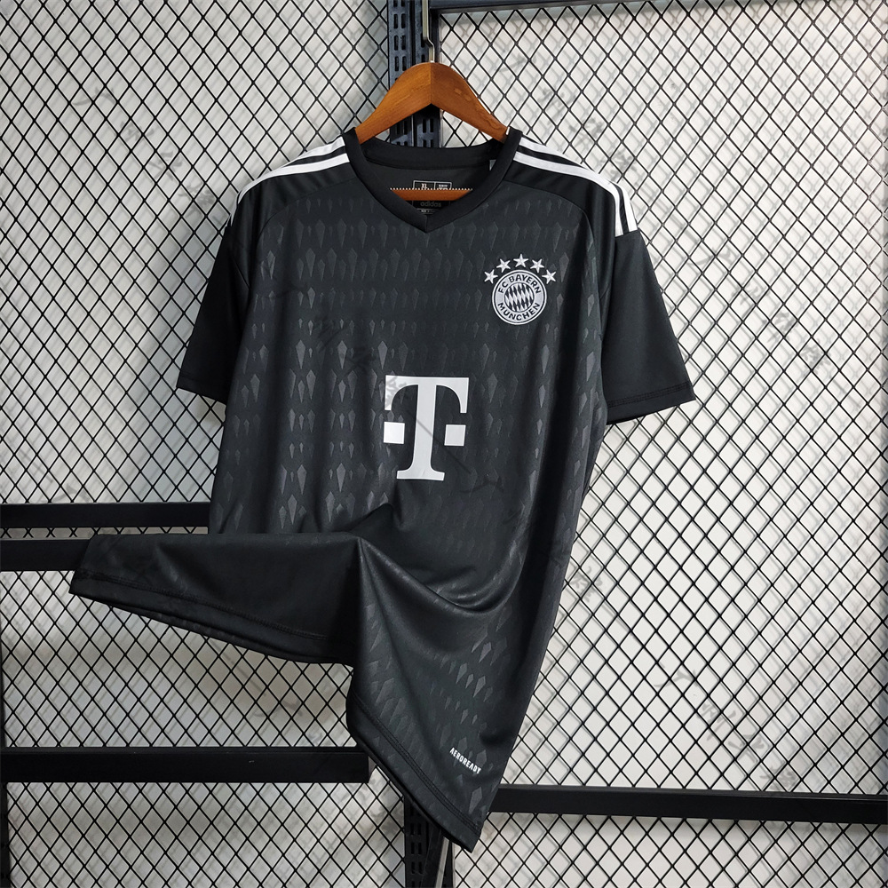 2526 nueva camiseta del Bayern versión tailandesa de manga corta masculina local y visitante 125 aniversario de la versión conmemorativa del uniforme de fútbol del Oktoberfest
