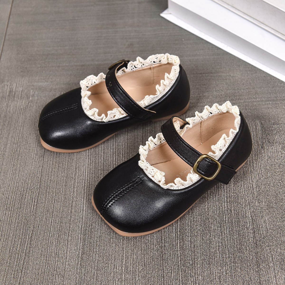 Zapatos de cuero de niñas 2025 primavera nuevos zapatos infantiles zapatos princesa de suela suave primavera y verano zapatos de mujer Bao Niño image 3
