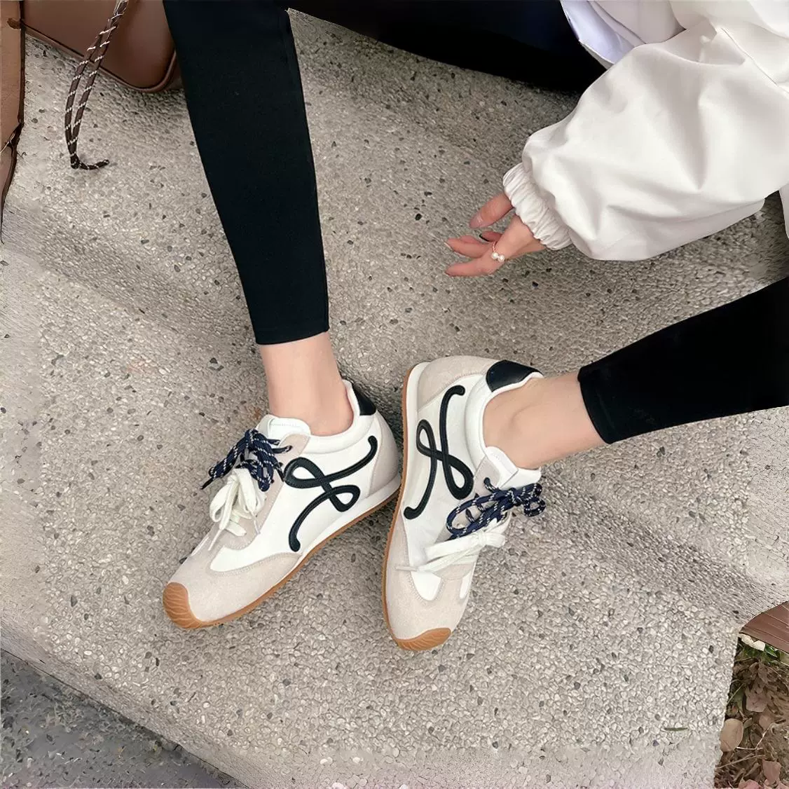 Версия из натуральной кожи ~ [Su Yinyin] Повседневная обувь в стиле ретро на толстой подошве высотой 7 см с легким наклоном для женщин, немецкий тренировочный стиль.