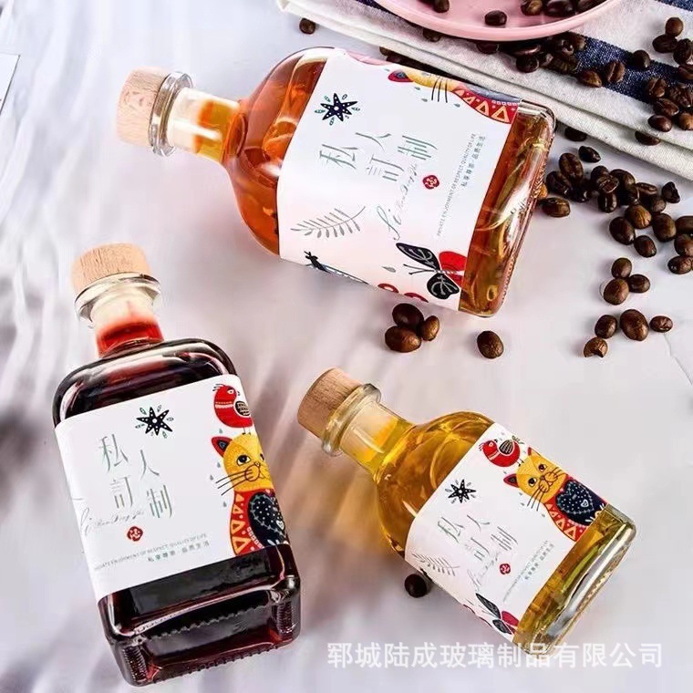 新款高颜值分装创意时尚小酒瓶自酿果酒密封饮料瓶玻璃空酒瓶方瓶