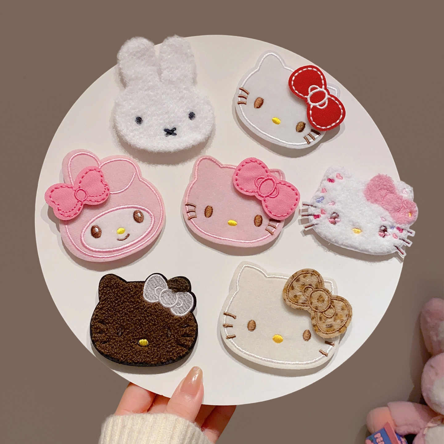 Cute Cat Hair Tidying Tool, Magic Hair Sticker, Hair Clip for Washing Face and Applying Face Mask, Seamless Bangs Sticker, Hair Adhesive Tape