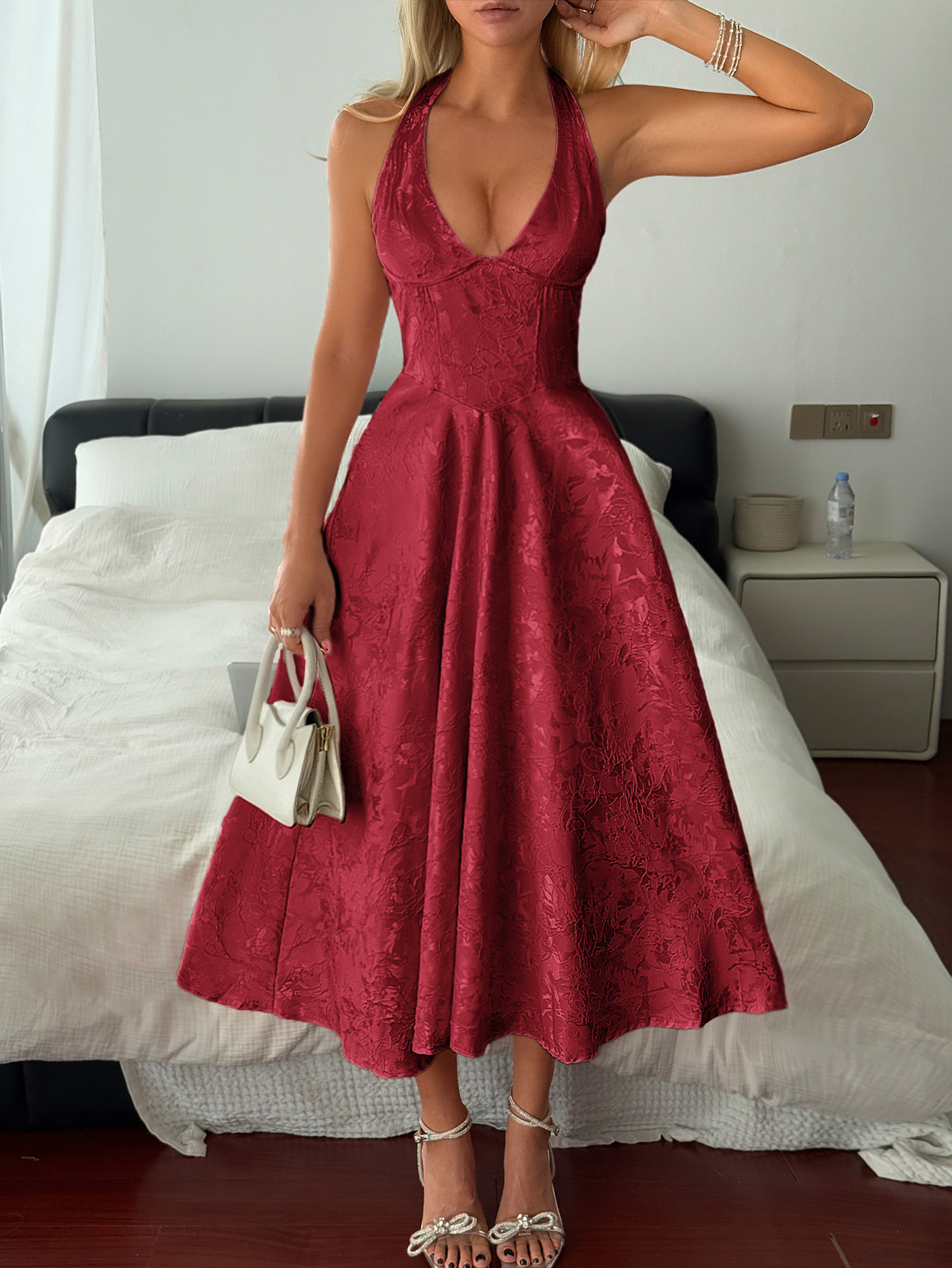 Women's Clothing Women's High-End Halter Neck Evening Gown European American Style Long Dress Autumn Winter Collection_ecoleips.com