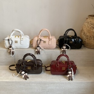 �羳�p��bags��ʿ�D���r�����߼��ٴ�б����͹ų���ͨ�������