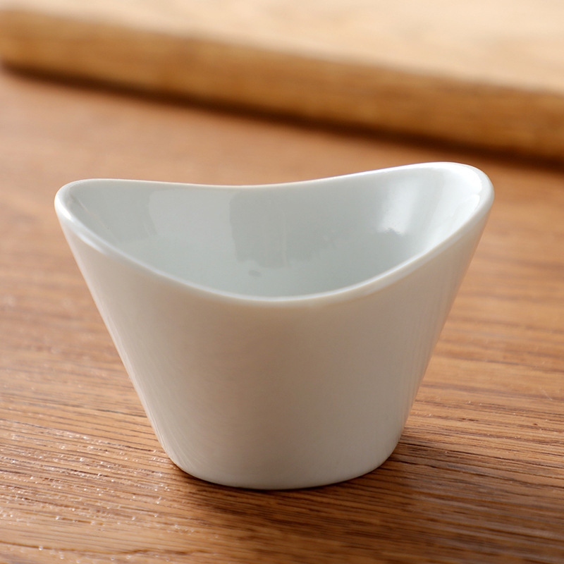Ceramic Yuanbao Shaped Small Dish Sauce Dish Super Small Capacity Dish Sprinkling Sugar Dish Refining Milk Dish Chinese Element Dish