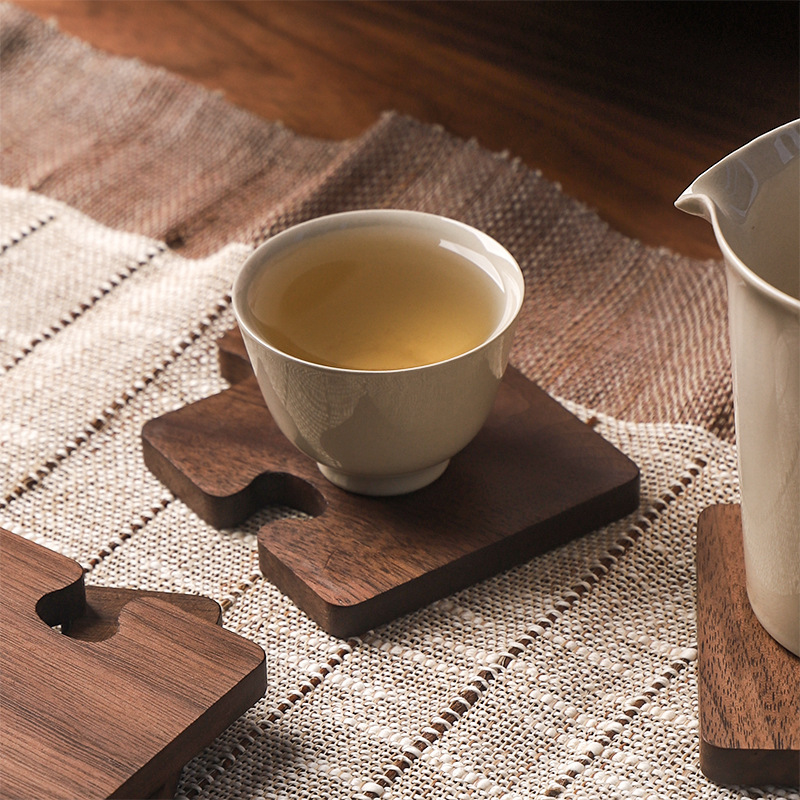 Cojín de olla de madera transfronterizo Cojín de aislamiento térmico Copas de vino Cojín de café Hogar creativo Estilo simple Cojín de taza de té de madera de nogal negro