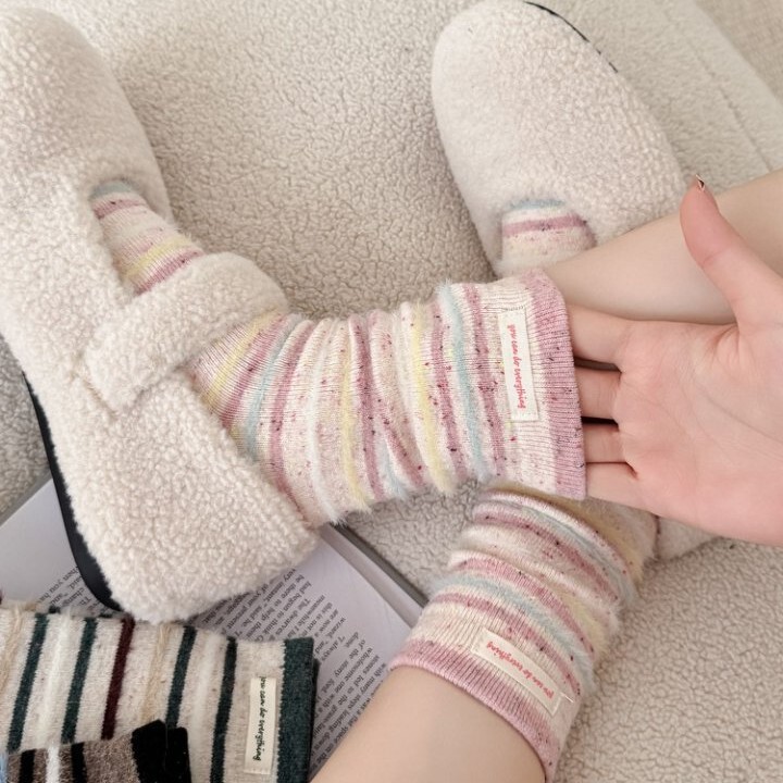 Autumn and Winter Wool Socks for Women, Mid-Calf Thickened Warm Yarn Sweet Long Slouch Socks, Fluffy Women's Socks Autumn and Winter Wool Socks for Women, Mid-Calf Thickened Warm Yarn Sweet Long Slouch Socks, Fluffy Women's Socks