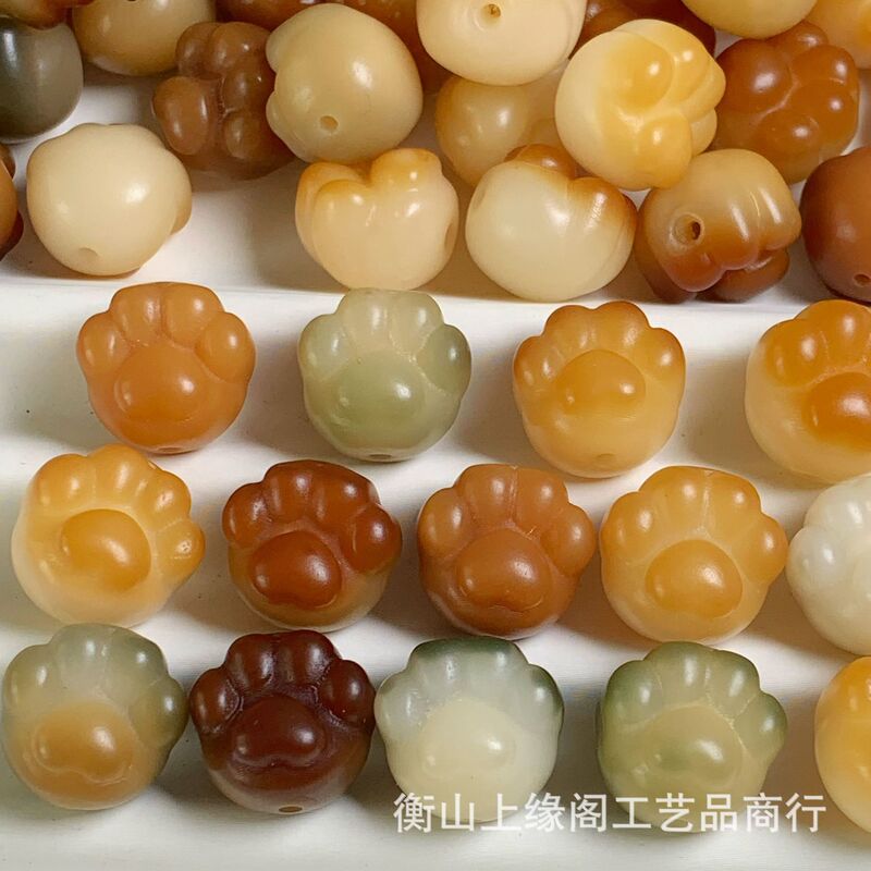 Bodhi Root Carving Love Cat's Claw Duobao Love Cat's Claw Scattered Beads DIY Jewelry National Tide Literature Play Bodhi Root Carving Love Cat's Claw Duobao Love Cat's Claw Scattered Beads DIY Jewelry National Tide Literature Play