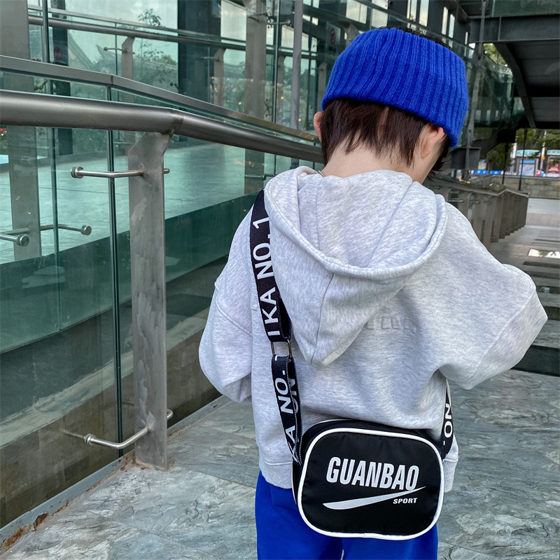 Trendy klassische brief logo kinder schulter tasche, blickfang und stilvolle zubehör, umhängetasche, kindergarten baby münze geldbörse_voghion.com