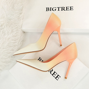 The 1932-10 han edition style sweet female high-heeled shoes lighter pointed satin color gradient color matching high do