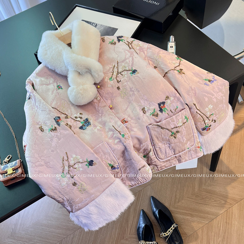 New Chinese-style trendy and age-reducing national-style down jacket for women, winter thickened high-end warm and super stylish Tang suit top