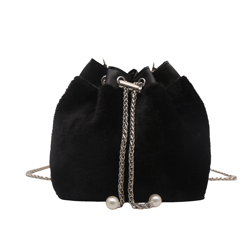 Mujeres de invierno de estilo extranjero bolsa de mochila de estilo extranjero personalidad 2024 nueva moda bolsa casual de moda dulce cadena bolsa de cubo de moda