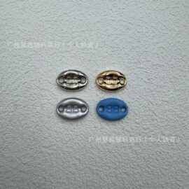 新款服装金属标牌标识牌铭牌锌包包鞋手缝合金辅料压铸logo箱包标