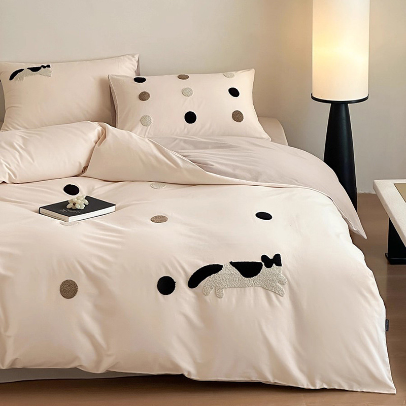 Young Girl's Light Luxury High-Count Cloud Soft Pure Cotton Brushed Four-Piece Set with a High-End Feel, Thickened Towel Embroidery Duvet Cover Bedding Young Girl's Light Luxury High-Count Cloud Soft Pure Cotton Brushed Four-Piece Set with a High-End Feel, Thickened Towel Embroidery Duvet Cover Bedding