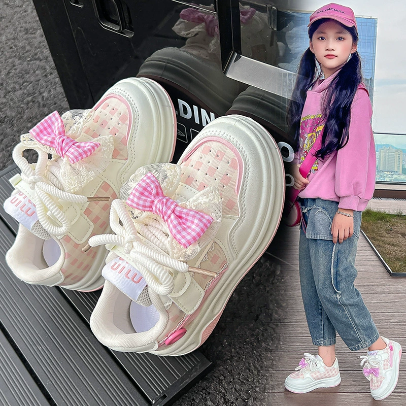 Детские белые кроссовки с бантиком, новая модель 2025 года, весна-осень, спортивная обувь, дышащая кожа, модные школьные туфли