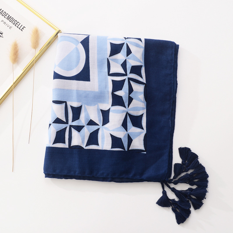 Estilo étnico retro porcelana azul y blanca pequeña bufanda de seda de patrón geométrico fresco círculo cuadrado de las mujeres impreso bufanda de algodón y lino sensación