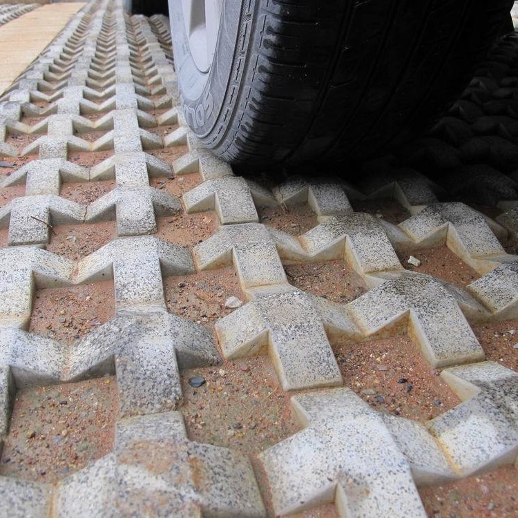 仿花岗岩G654芝麻灰八字形植草砖停车场草坪砖预制混凝土水泥砖