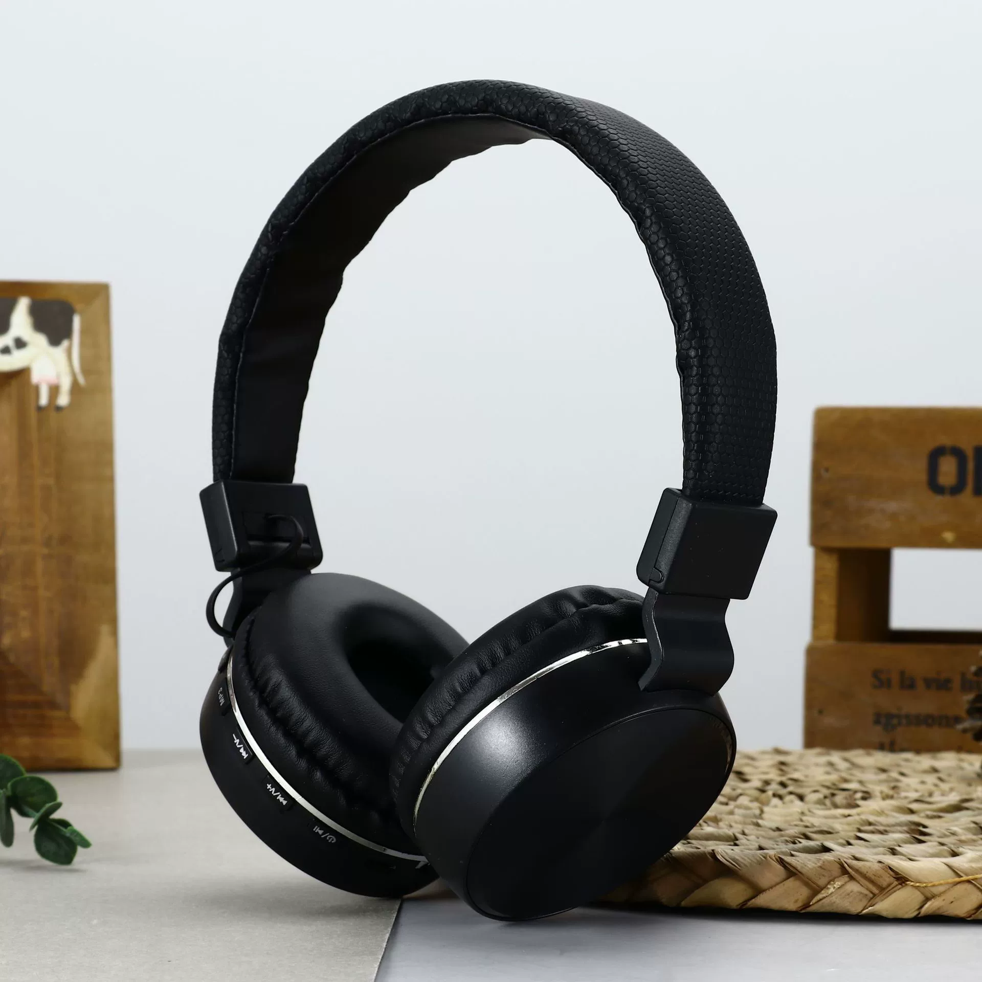  neutrAL plug -in headset headset TV09 with new factory manufacturers