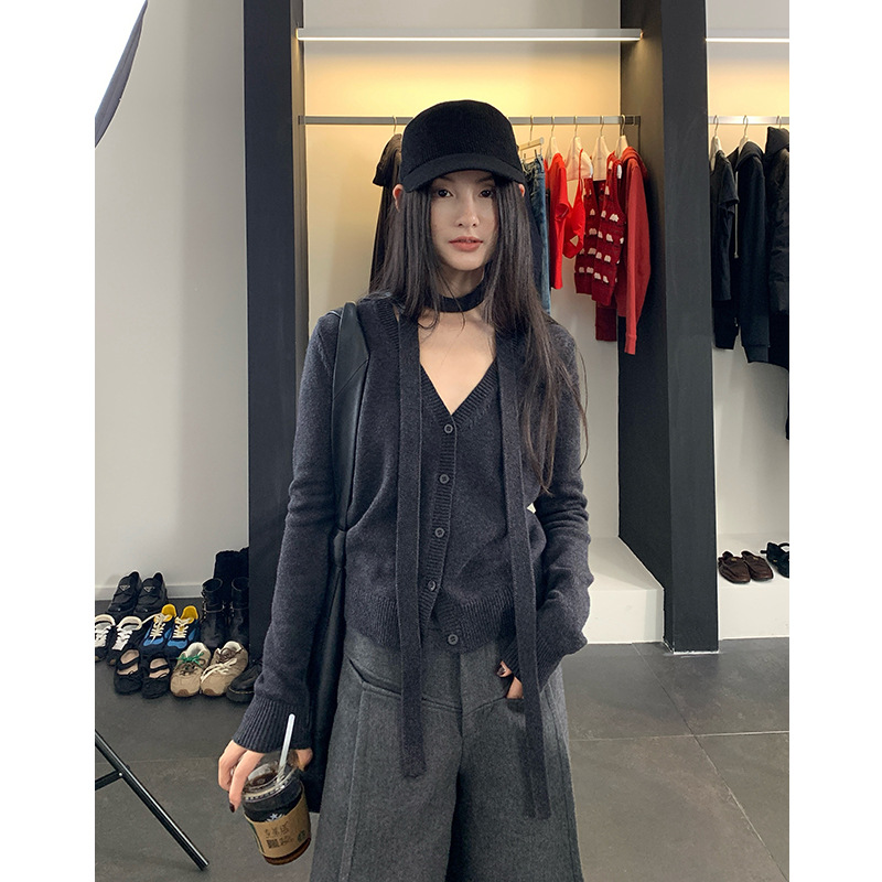 Nantao Cashmere Halter Knit Cardigan for Women, Autumn Ribbon V-Neck Slimming High-End Long-Sleeve Sweater Coat