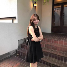 �F؛ �n���|���T�¿�Ů�bOU*CE���|��ɫ���s�@��ͨ�ڟo���B��ȹ��
