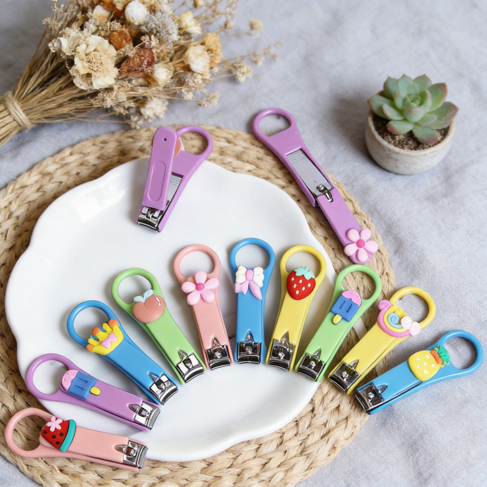 Cartoon Cute Fruit Nail Clippers Travel Portable Nail Clippers Creative Mini Folding Nail Scissors Wholesale