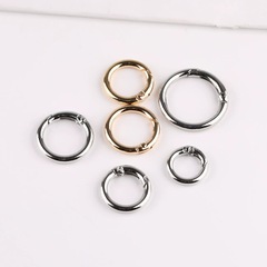 マルチ仕様オープンスプリングリングバッグハードウェアアクセサリースプリングバックルバッグウォーターカップハングバックルオープンリングキーホルダー