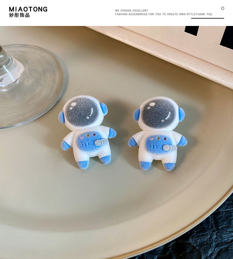 New Flocking Super Cute Robot Astronaut Earrings display picture 4