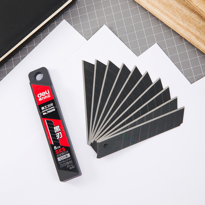 得力黑色美工刀片78000黑刃SK5合金钢锋利耐磨大号美工刀壁纸刀片