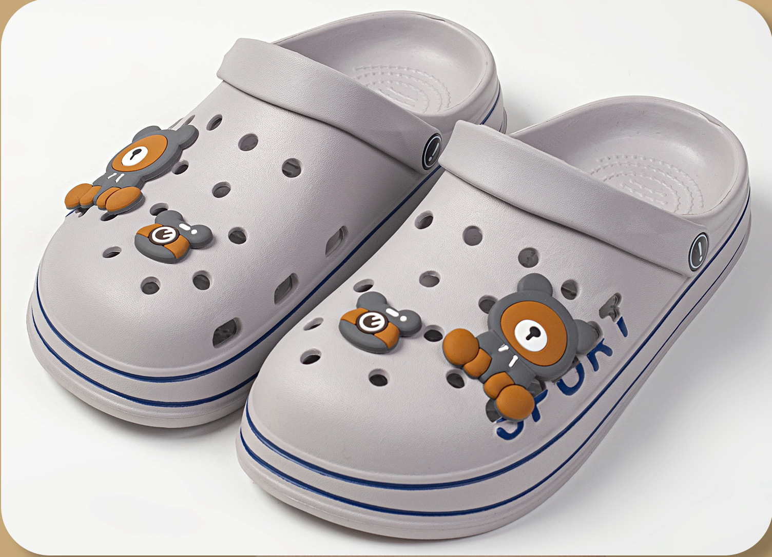 EVA lindos osos de dibujos animados zapatos de agujero cómodos para usar en interiores y exteriores para parejas zapatos de playa viajes deportivos fotos zapatillas frías