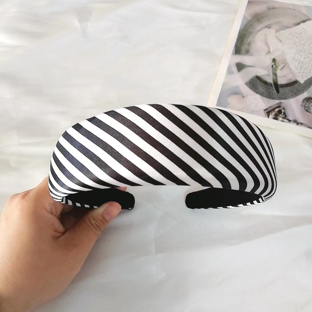 0b95dba138a578725b5854956e2a22