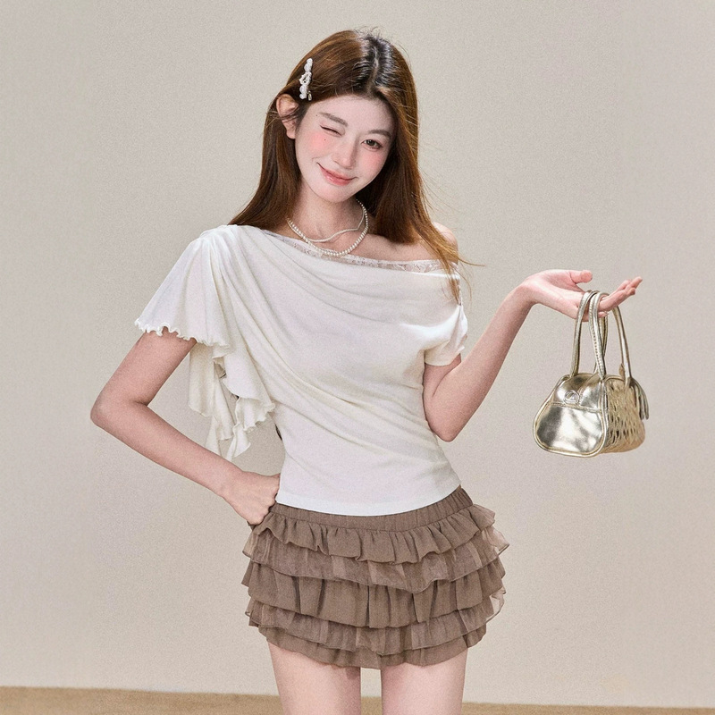 Korean-Style Spicy Girl Lace Patchwork One-Shoulder Short-Sleeve T-Shirt for Women, Summer Slim-Fit Waist-Cinching Slimming Off-Shoulder Design Top Korean-Style Spicy Girl Lace Patchwork One-Shoulder Short-Sleeve T-Shirt for Women, Summer Slim-Fit Waist-Cinching Slimming Off-Shoulder Design Top