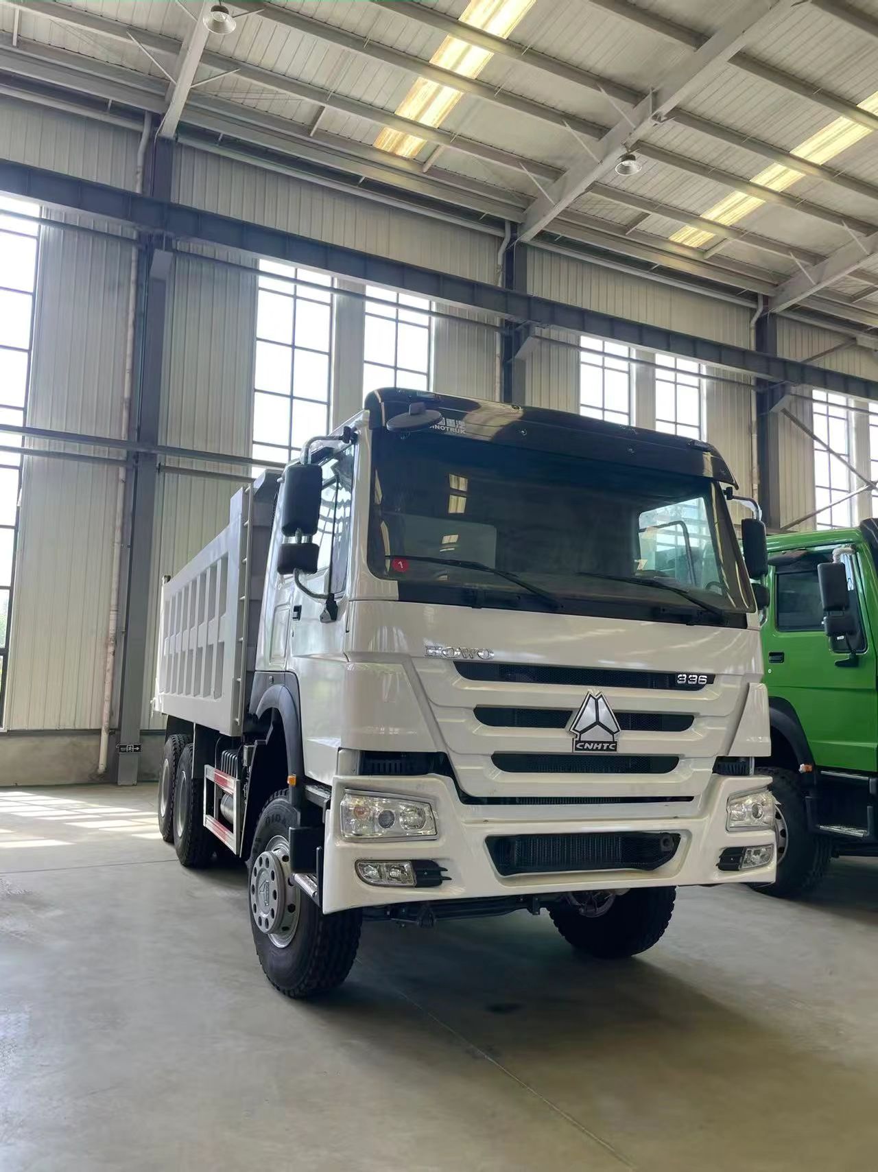 Used Sinotruk Howo 6X4 Dump Truck 371 Horsepower for Transporting Gravel and Soil, Engineering Dump Truck, Used Truck