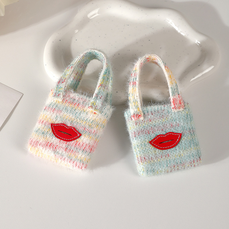 Bolso de almacenamiento de auriculares de felpa mini estilo explosivo de comercio exterior, modelo portátil para mujer, almacenamiento de cosméticos de alto valor