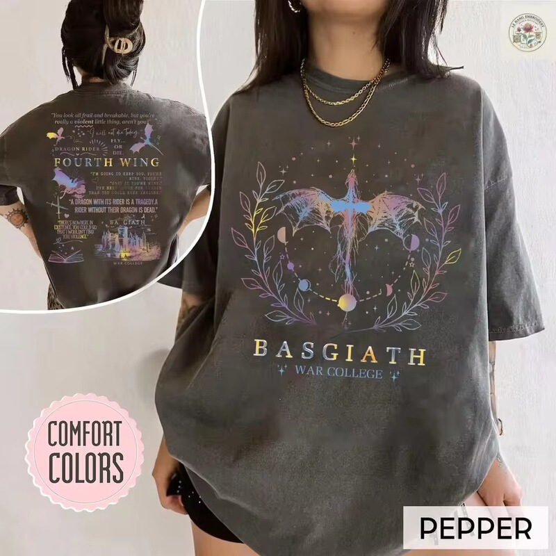 Washable Double-Sided Printed T-Shirt Fourth Wing Basgiath Battle Academy Iridescent Dragon Pattern Loose-Fitting Women's Short-Sleeve Washable Double-Sided Printed T-Shirt Fourth Wing Basgiath Battle Academy Iridescent Dragon Pattern Loose-Fitting Women's Short-Sleeve