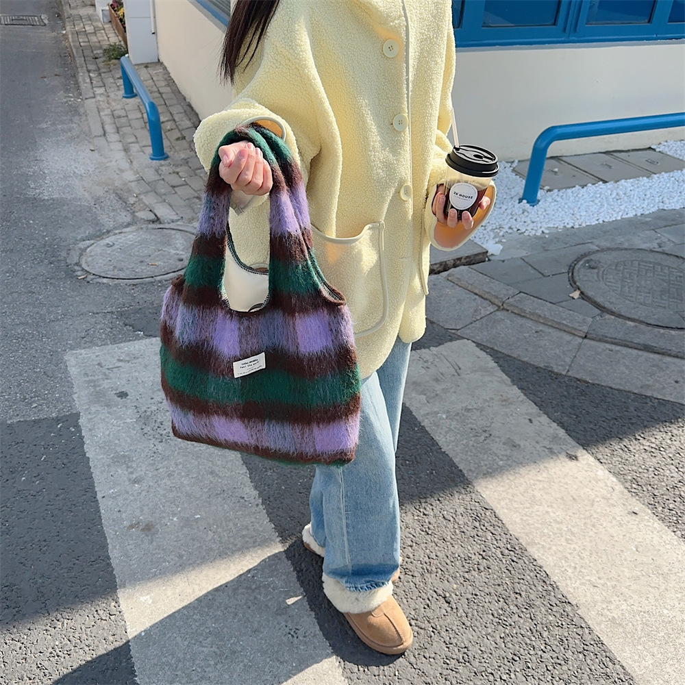 31292 Japanese and Korean large-capacity woolen checkered bag for women, 2023 new Tote bag, commuter and school single-shoulder bag undefined