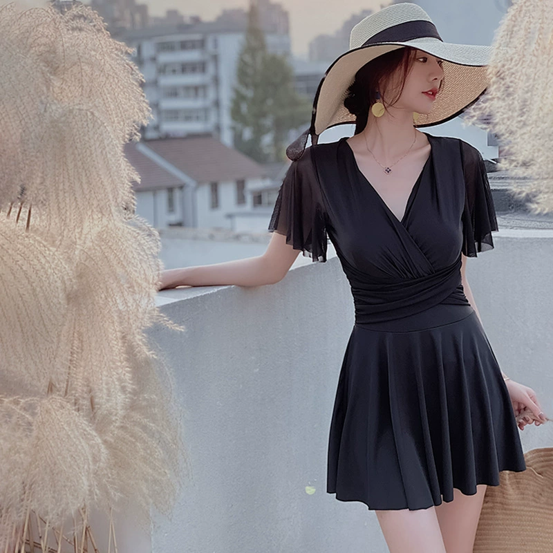 Новый женский летний купальник 2025 года, высококачественный цельный купальник в стиле юбки со стальной поддержкой, собранный для закрытия живота, образ для похудения, суперфейные консервативные купальники