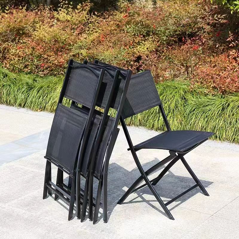 Conjunto plegable de mesa y sillas de hierro para exteriores