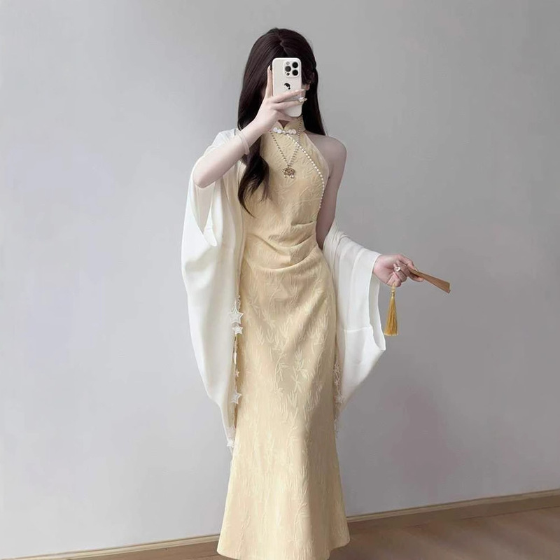Improved Cheongsam 2025 New Style Young Girl Wear New Chinoiserie Dress Halter Sleeveless High-End Elegant