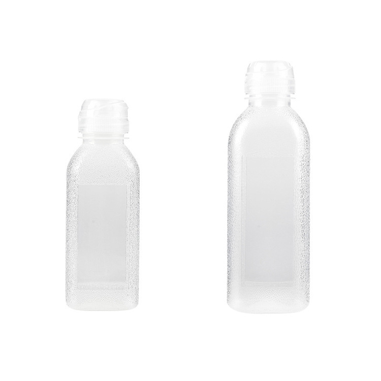 プラスチック調味料の叫び油瓶は油をかけないで量をコントロールします。|undefined