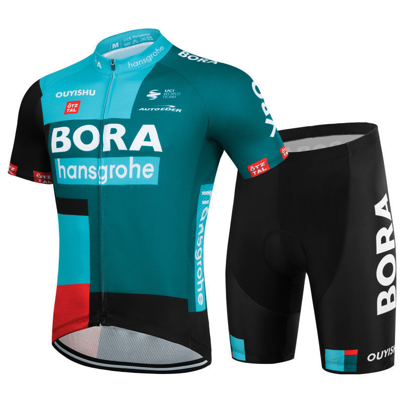 22 traje corto Bora