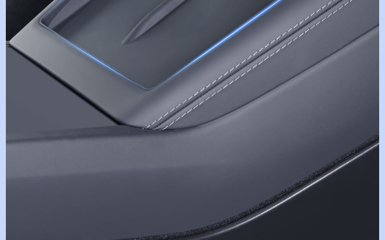 Suitable for Tesla Model 3/Y New Version Beam Model Center Console Wireless Charging Silicone Pad Full Coverage Protection Anti-Slip