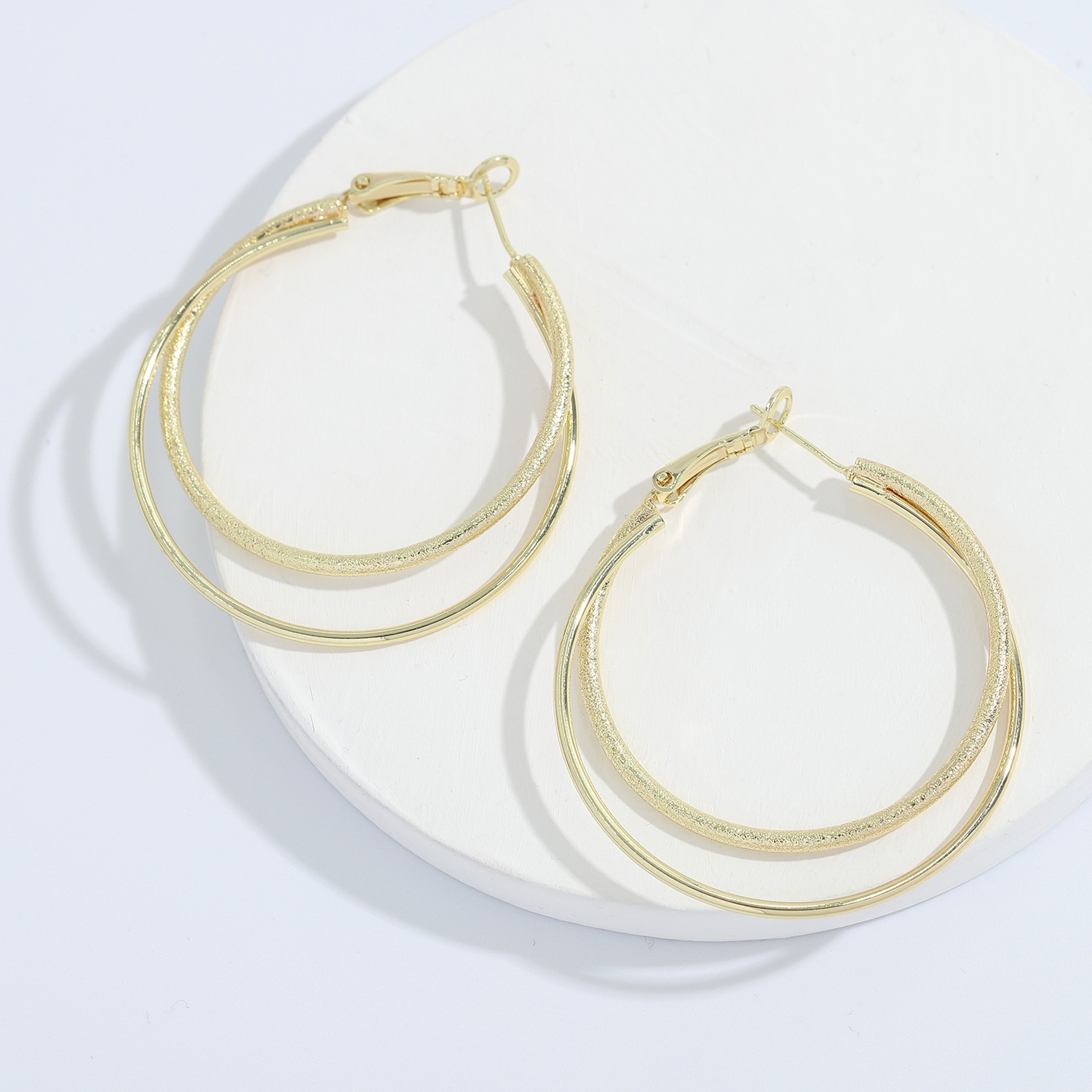 Retro Circle Geometric Copper Earrings display picture 4
